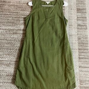 Green Sleeveless Dress